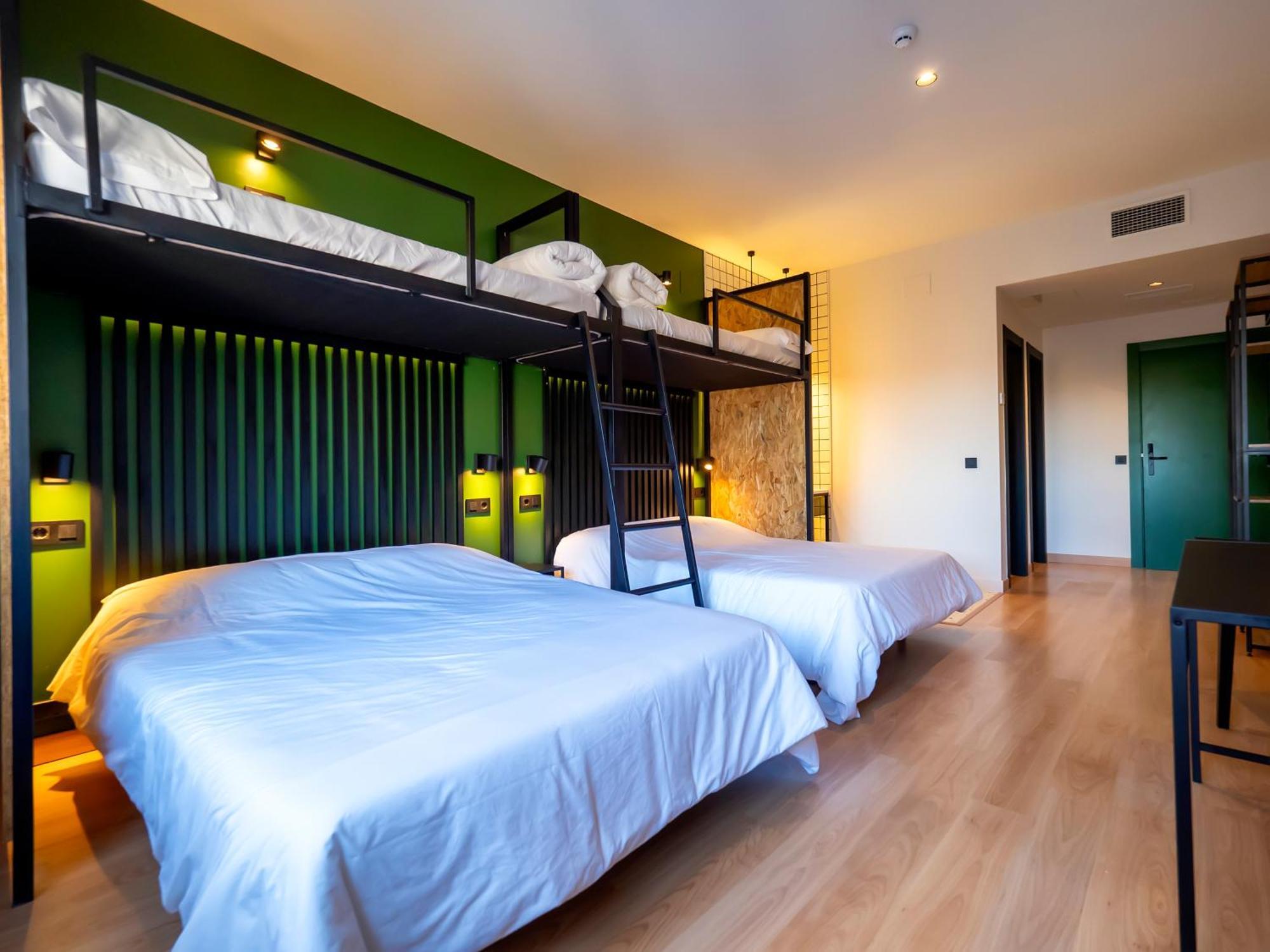 Wonder Hostel Toledo Bagian luar foto