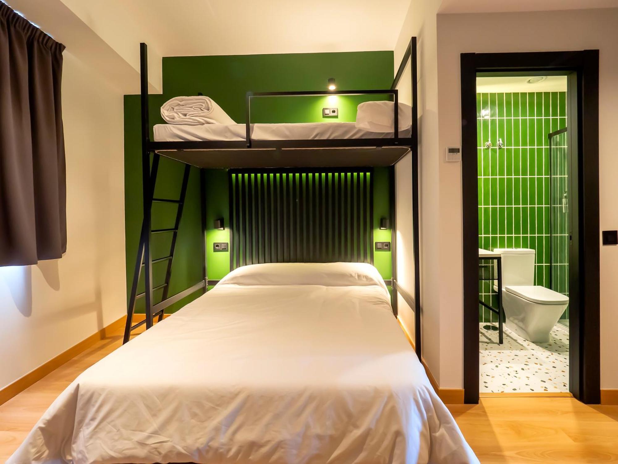 Wonder Hostel Toledo Bagian luar foto